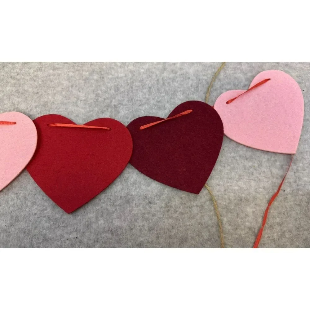 Valentines Day Burlap Banner Be Mine Hanging Banner Multicolor Hearts Banner‎